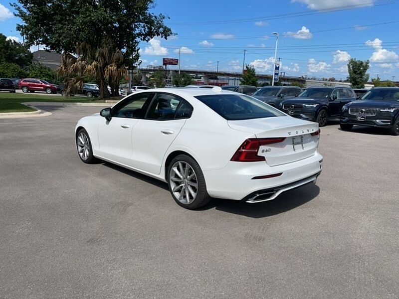 Volvo S60 T5 AWD Momentum CPO│White│2021│25,332 mi│Austin